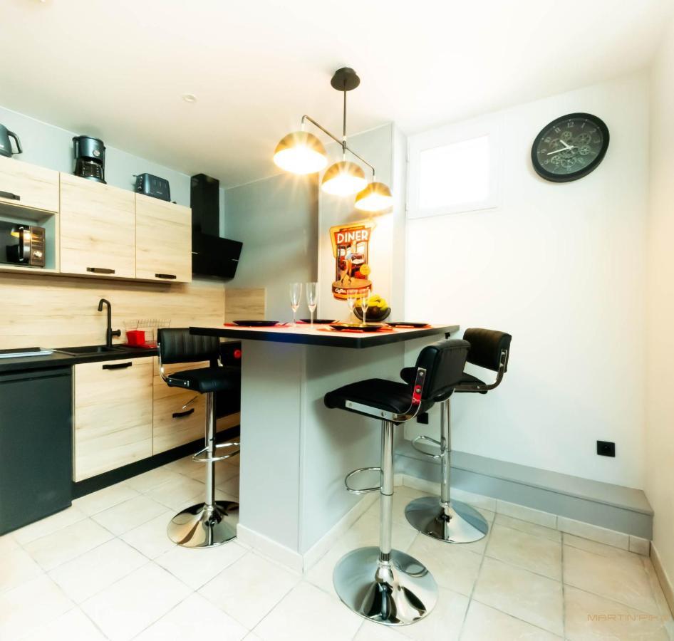 Centre Historique - Free Parking - Self Checkin - Wifi - Industriel - Sleepntripbeziers Apartment Exterior photo