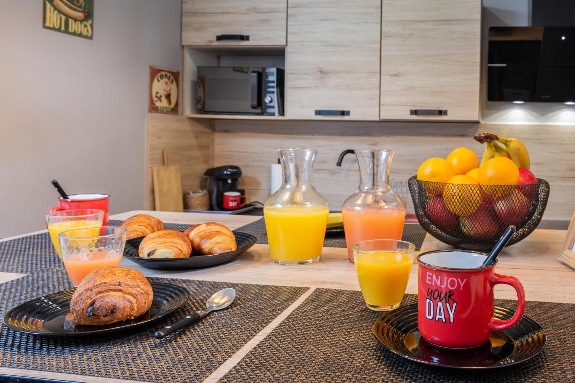 Centre Historique - Free Parking - Self Checkin - Wifi - Industriel - Sleepntripbeziers Apartment Exterior photo