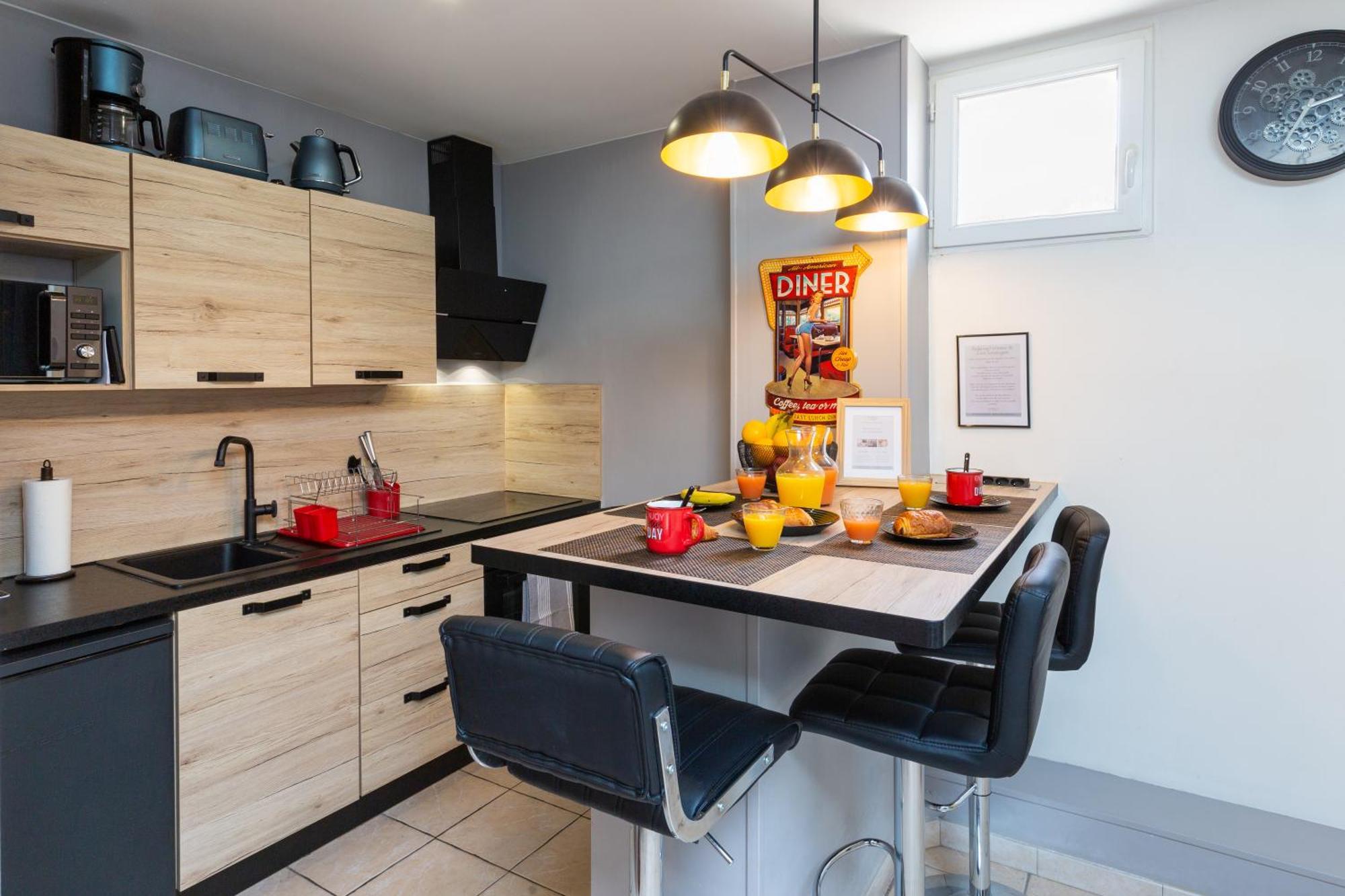 Centre Historique - Free Parking - Self Checkin - Wifi - Industriel - Sleepntripbeziers Apartment Exterior photo